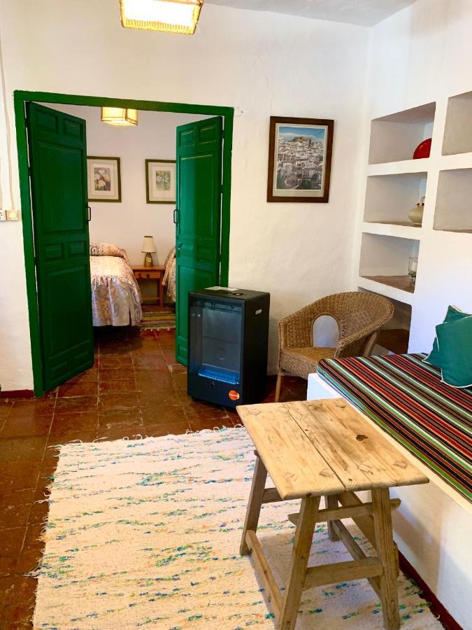Гостевой дом Casa Anita - La Almona Chica Эль-Чорро Экстерьер фото